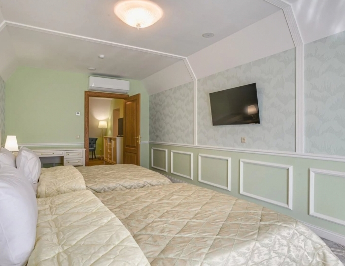 4-мест. люкс корп. 1 - Санаторий «Днепр» Гаспра