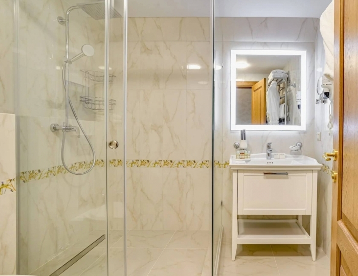 4-мест. люкс корп. 1 - Санаторий «Днепр» Гаспра